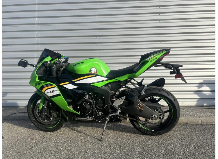 KAWASAKI ZX-6R 636