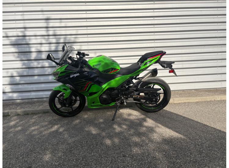 KAWASAKI NINJA 400