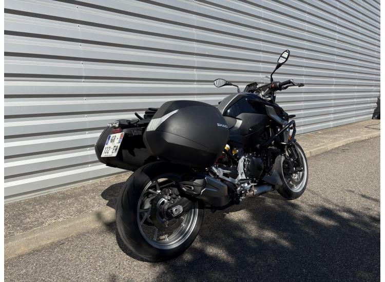 BMW F 900 R