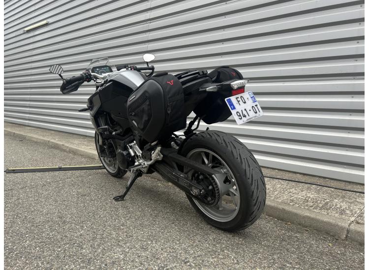 BMW F900 R