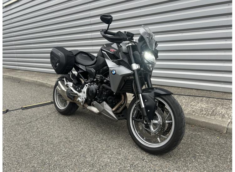 BMW F900 R