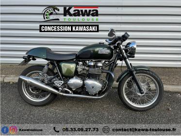 TRIUMPH THRUXTON 900