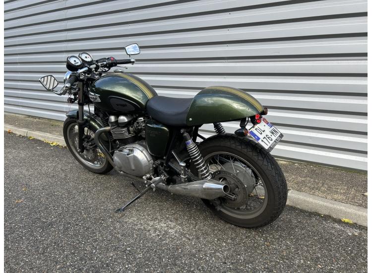 TRIUMPH THRUXTON 900