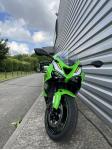 KAWASAKI ZX6R