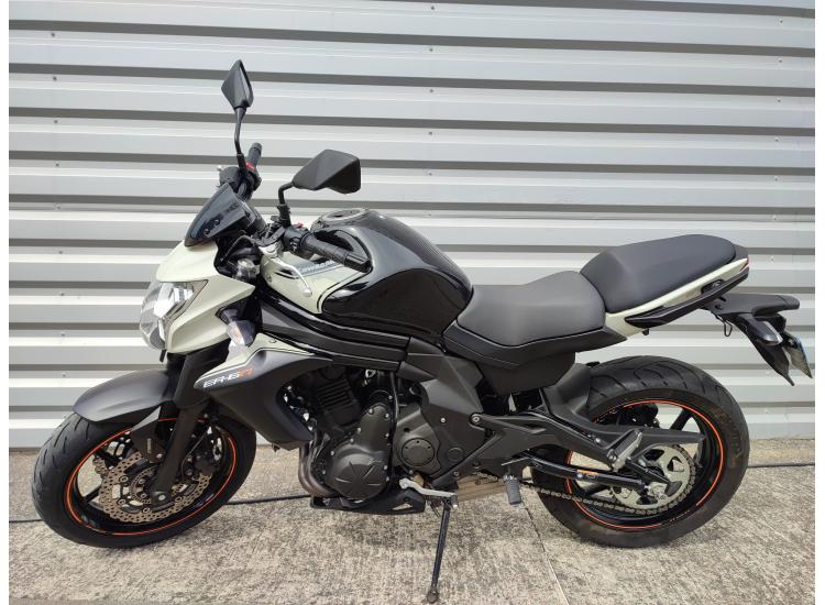 KAWASAKI ER-6