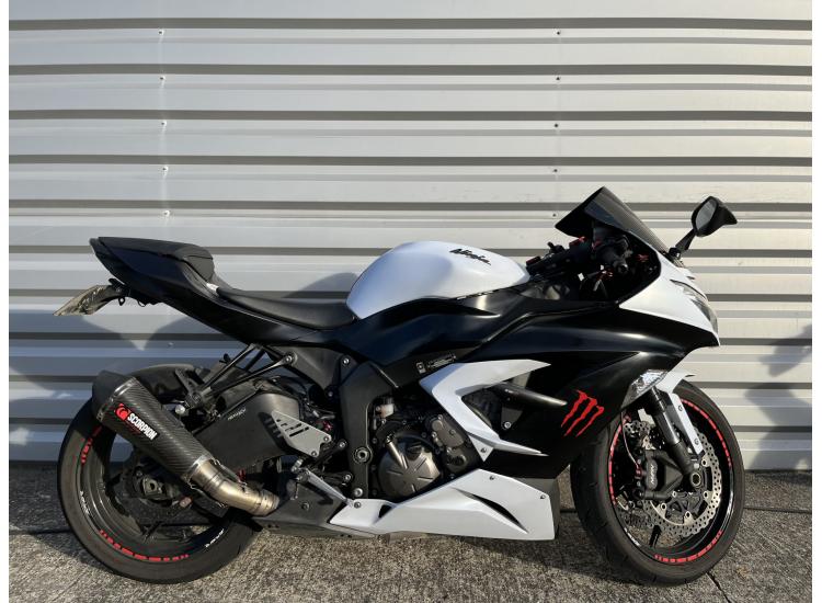 KAWASAKI ZX-6R 636